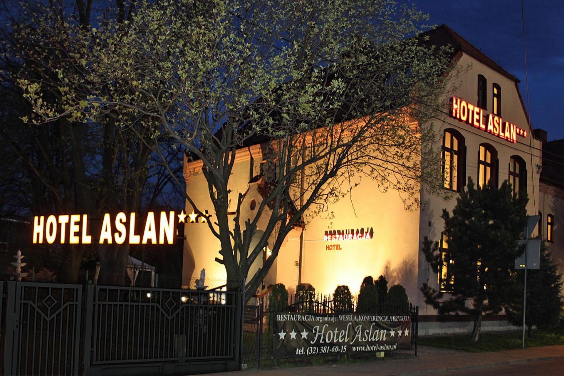 Hotel Aslan ทานอฟสเก กูเร ภายนอก รูปภาพ